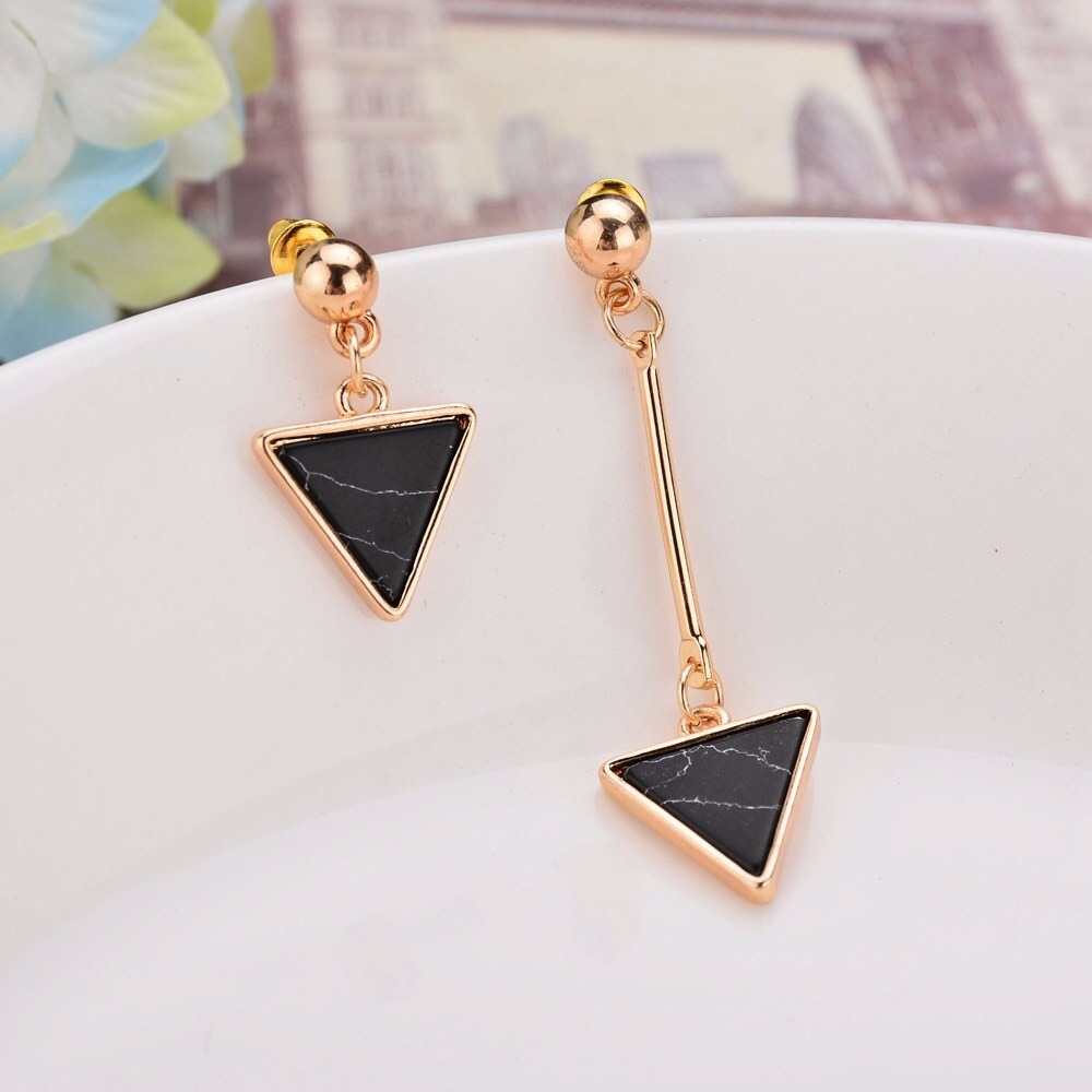 BOGO! Faux Marble Arrow Earrings in Black